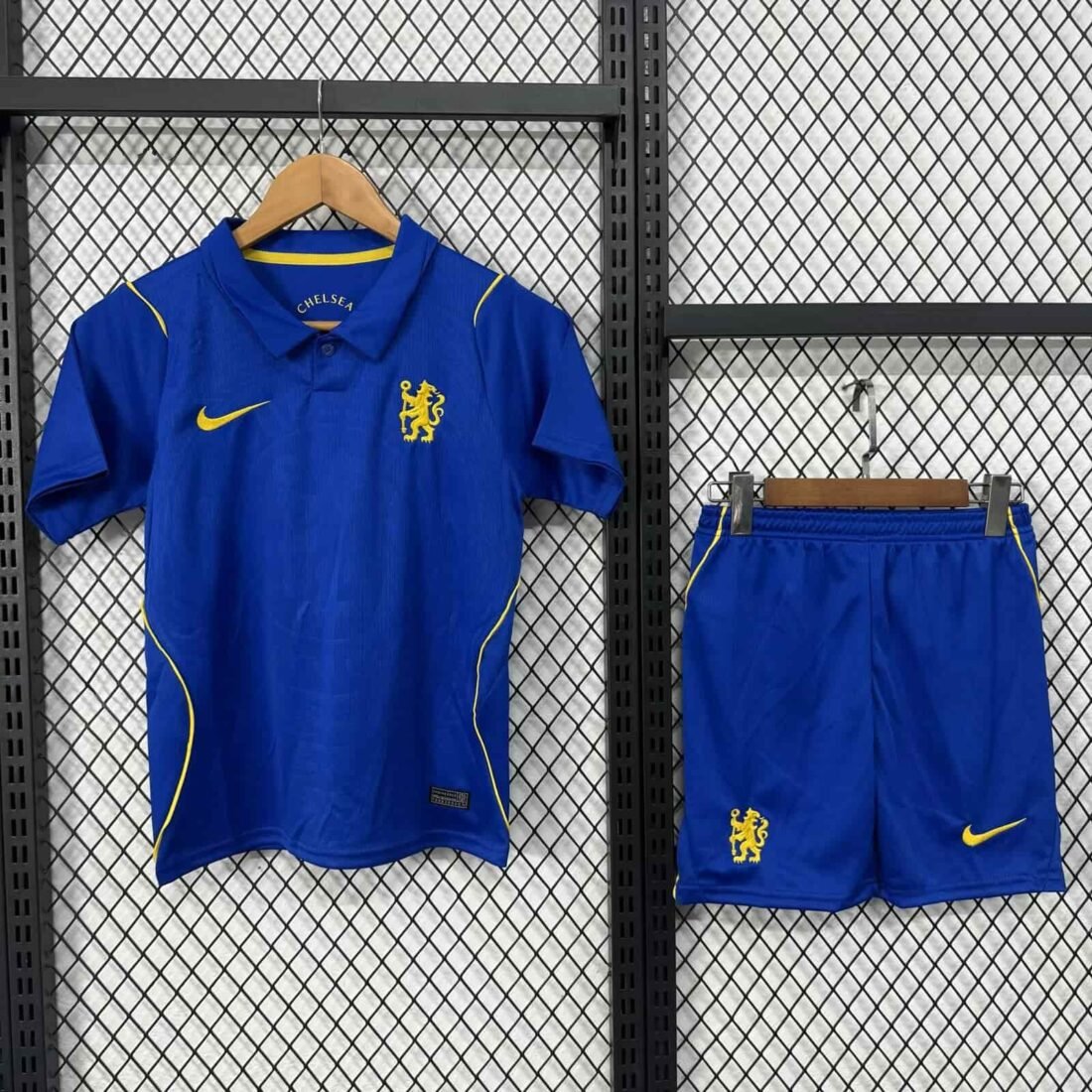 (26/27) Bambino Kit Chelsea Casa 4