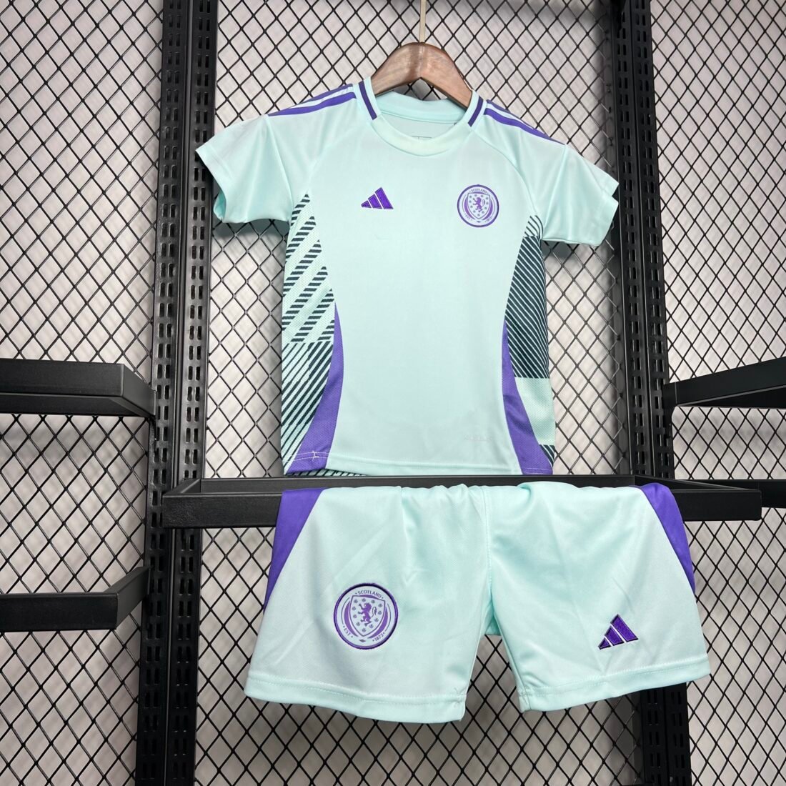 (24/25) Scotland Euro Visitante Infantil Kit 4