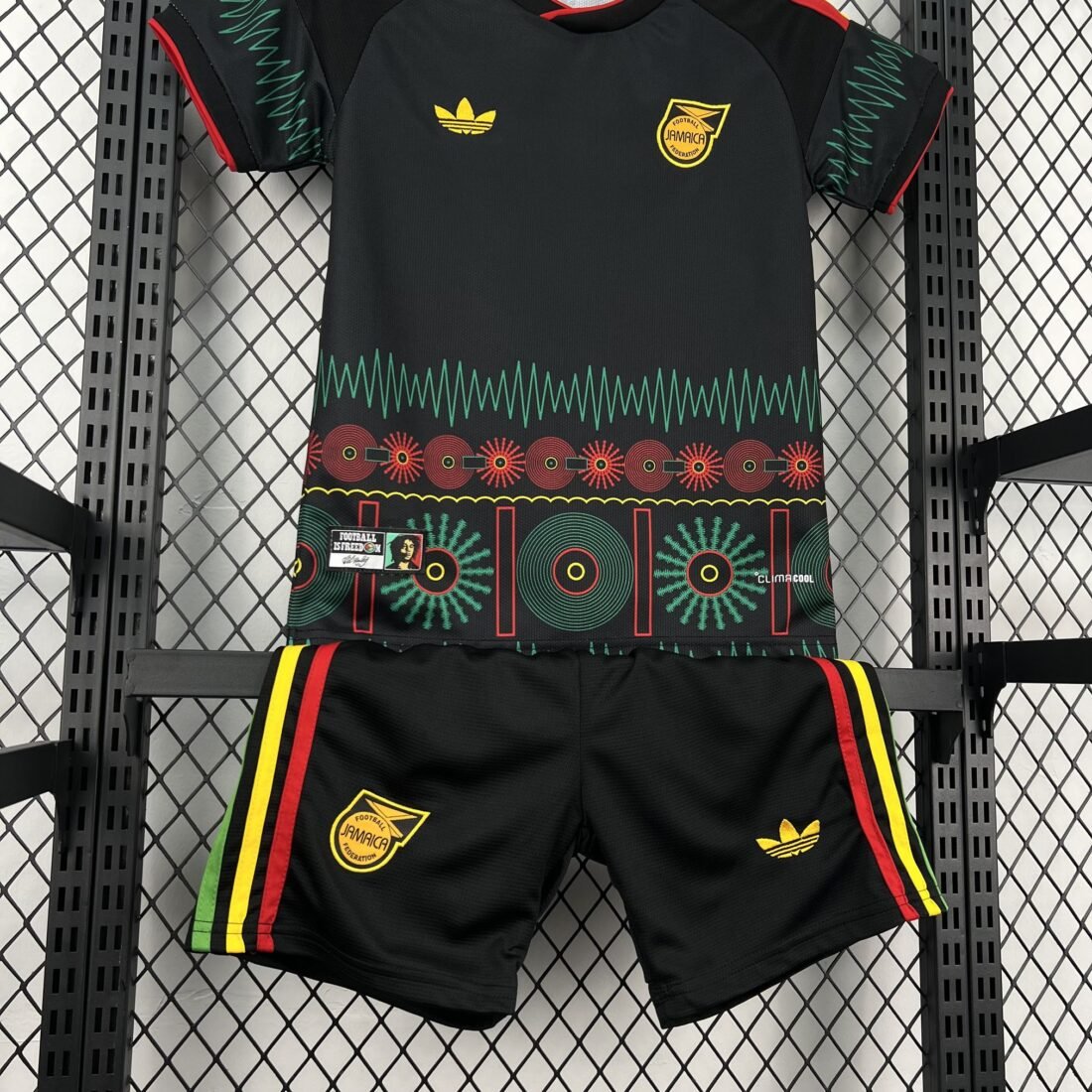 (16/28) 2026 Kinder Jamaica X Bob Marley Auswärts Trikot Set 7