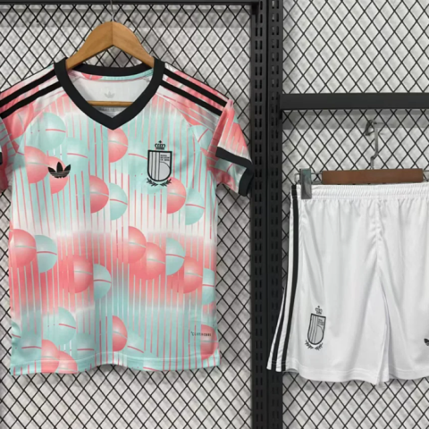 (26/27) أطفال طقم Belgium الاحتياطي With White Shorts 16-28