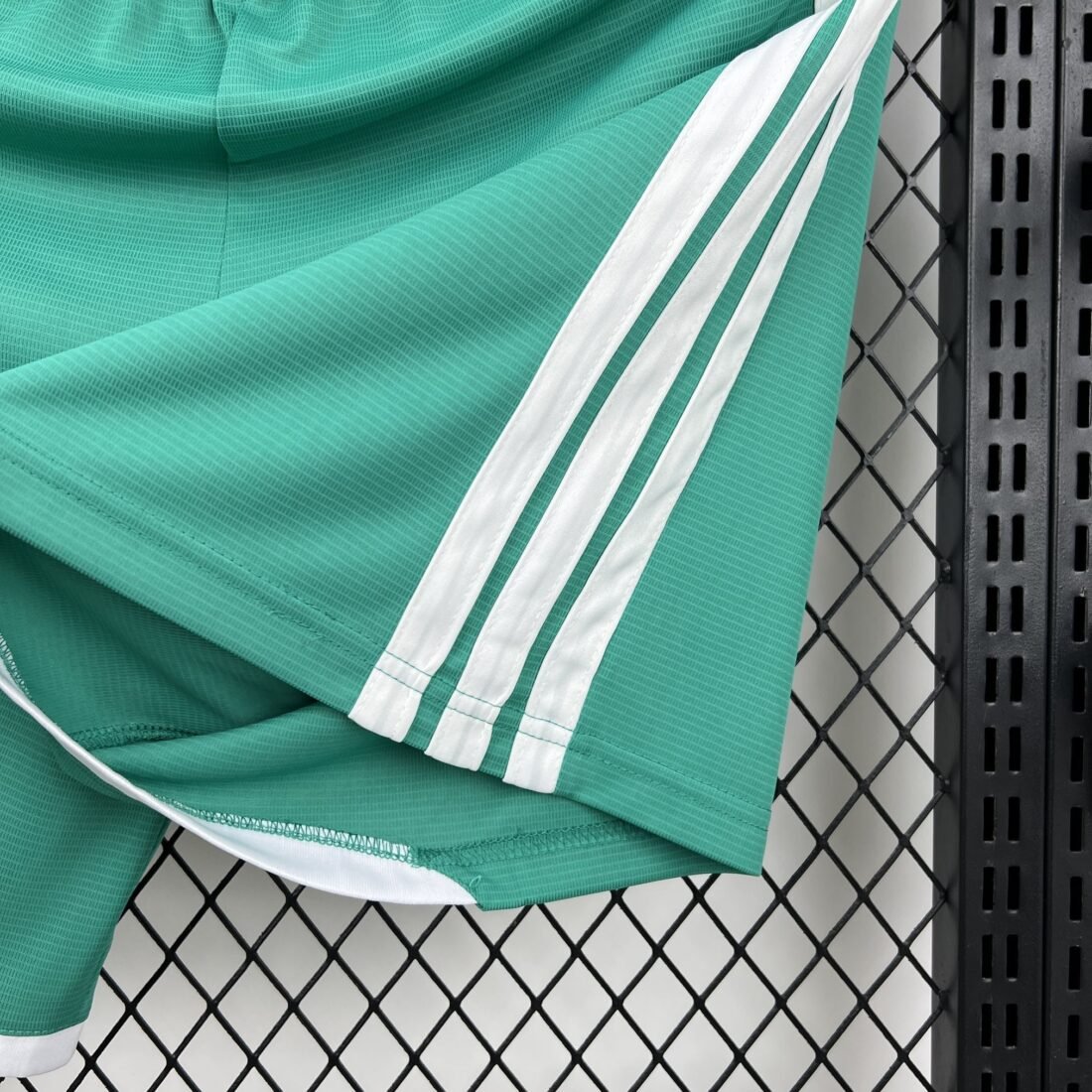 (26/27) Mens Northern Ireland Home Shorts S-XXL 11