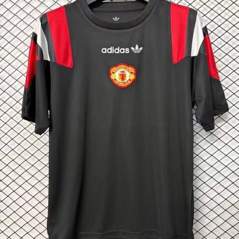 (26/27) Manchester United Etq Fußballtrikot