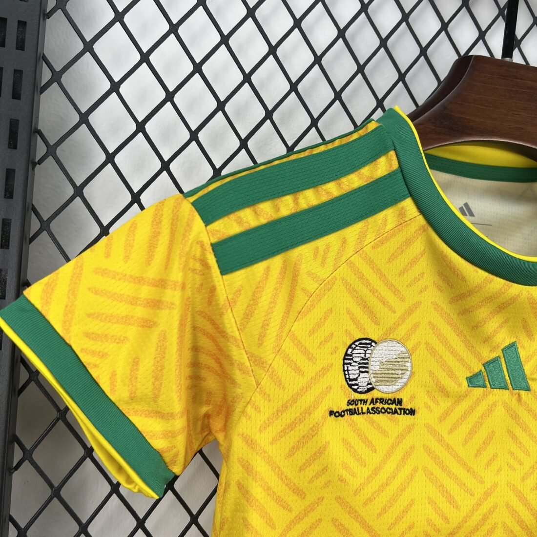 (26/27) أطفال طقم South Africa World Cup الأساسي 5
