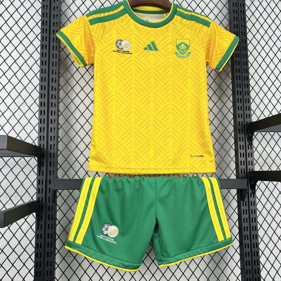 (26/27) أطفال طقم South Africa World Cup الأساسي 9