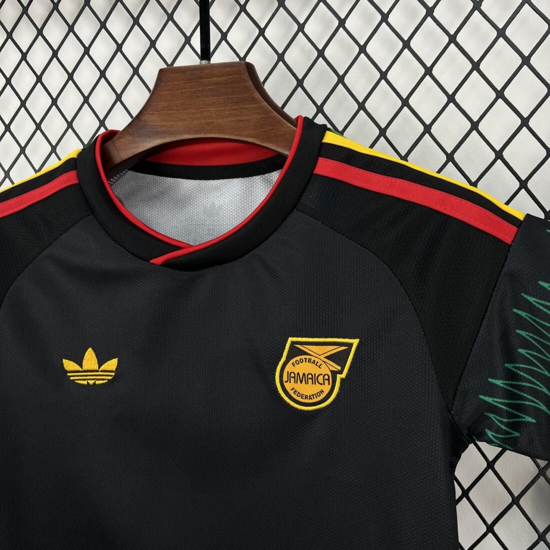 (16/28) 2026 Kinder Jamaica X Bob Marley Auswärts Trikot Set 2