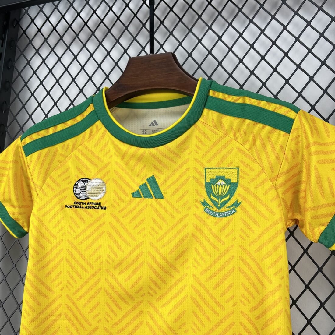 (26/27) أطفال طقم South Africa World Cup الأساسي 2