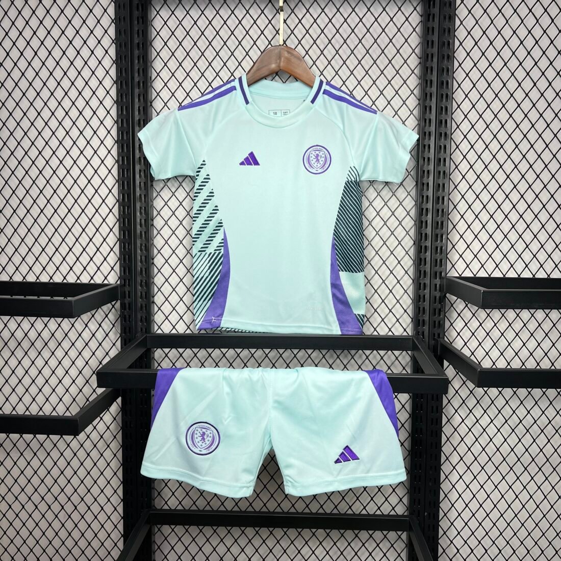 (24/25) Scotland Euro Visitante Infantil Kit 10