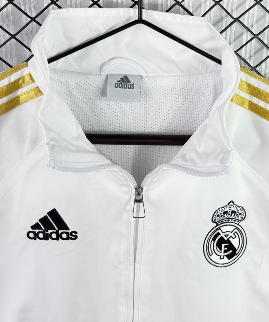 (11/12) Retro Real Madrid Trench Coat For The Season S-3XL 2