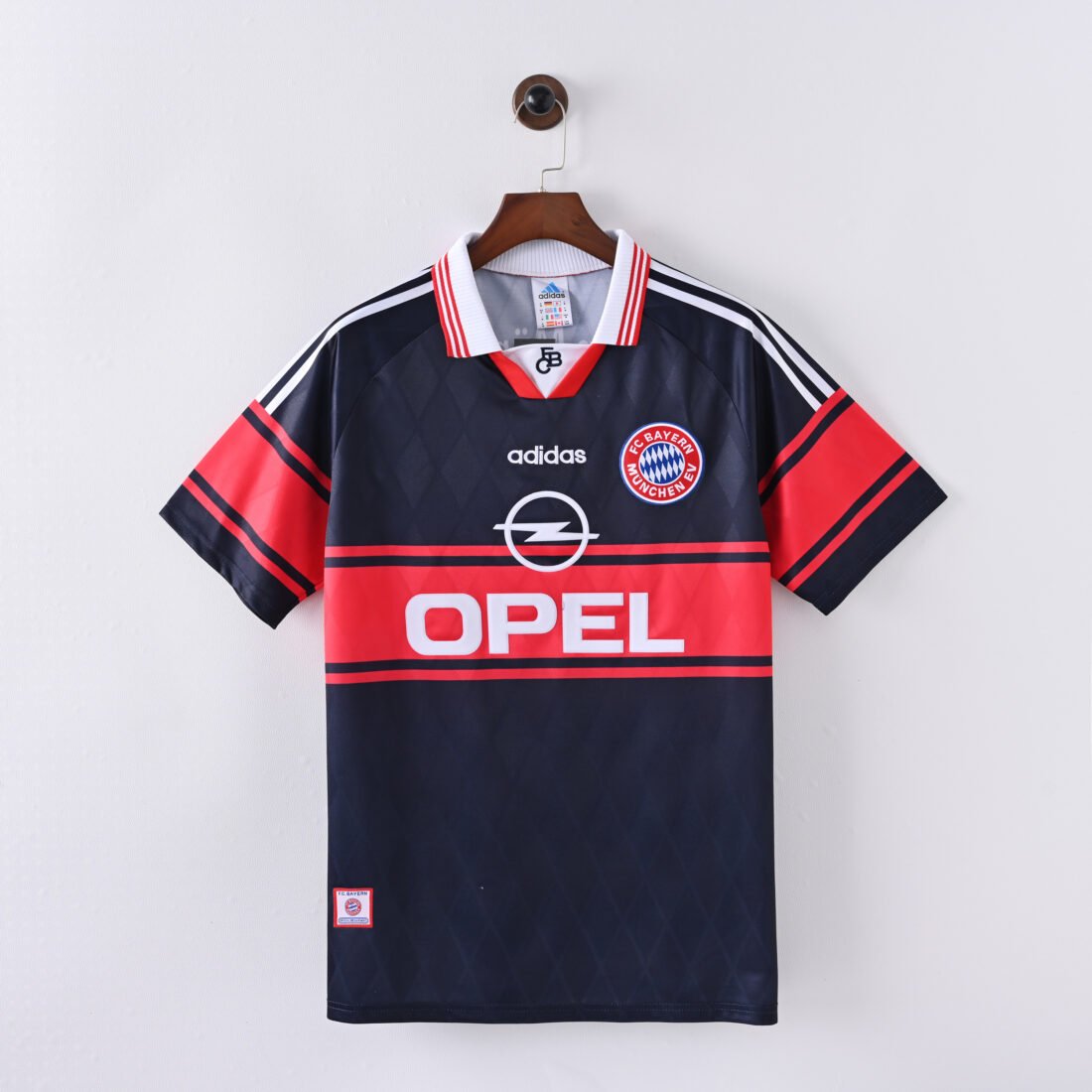 Bayern Munich Local 16