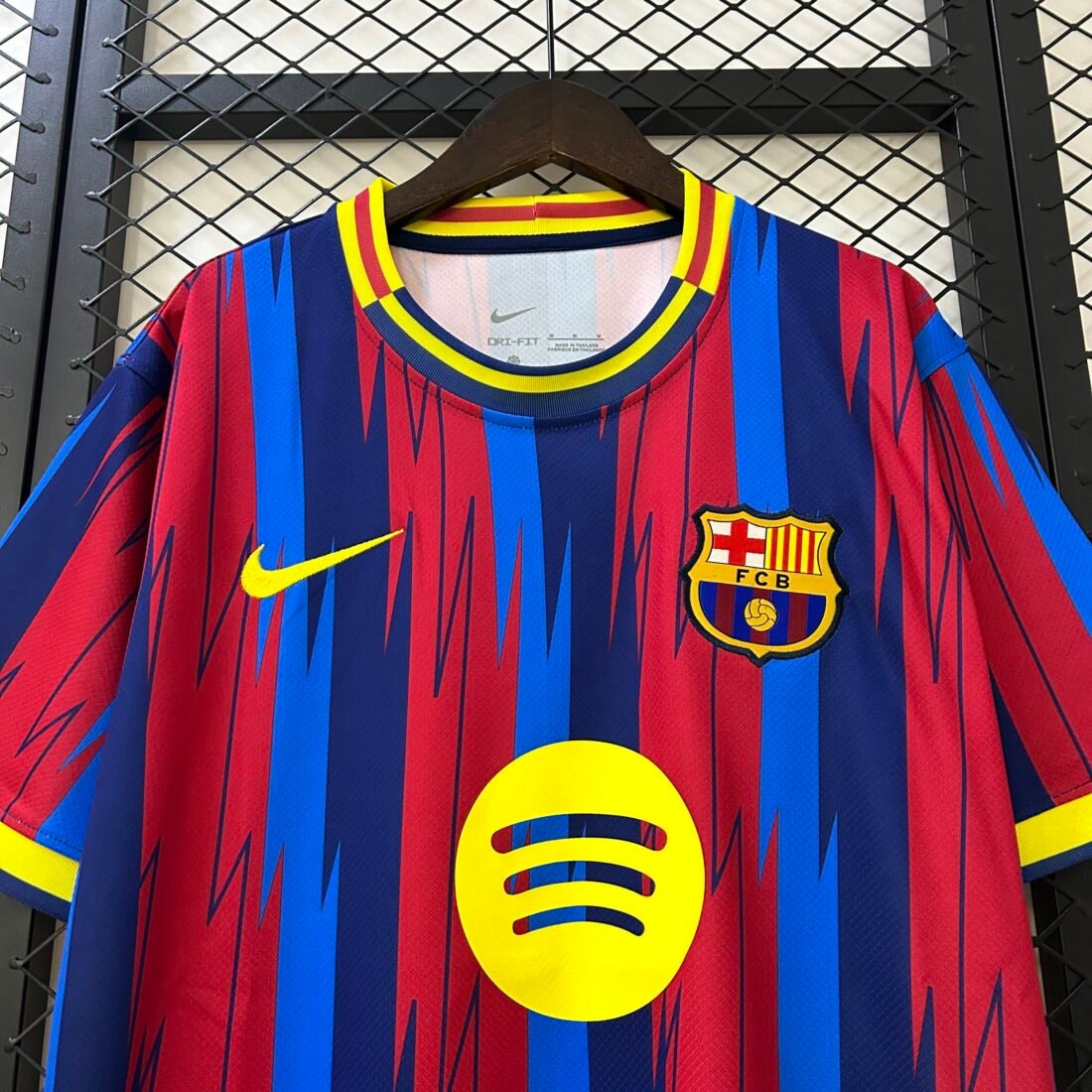 (24/25) Barcelona Special Edition S-4XL Álbum 15
