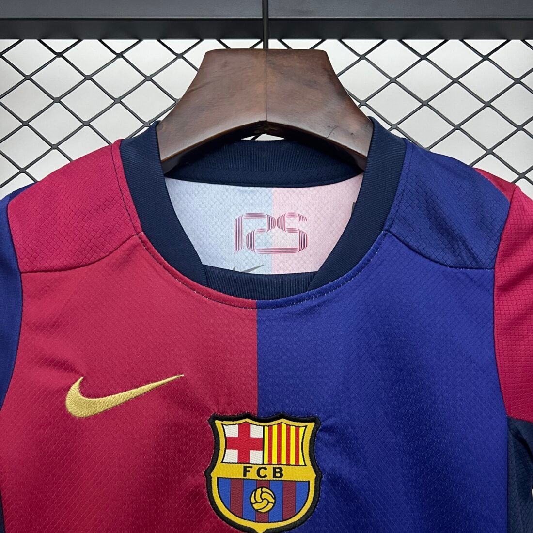 (25/26) Kids Barcelona Home – Size: 16-28 Álbum 13