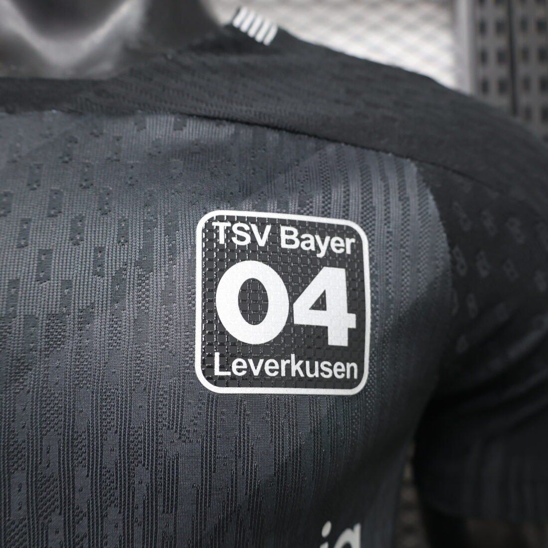 (26/27) Leverkusen 2K Black S-2XL álbum shop NO.123 Store 20
