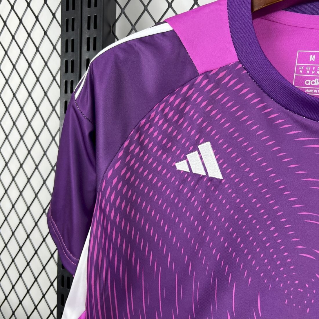 25/26 Bayern Munich Goalkeeper Jersey Men Fan Version S-4XL 8
