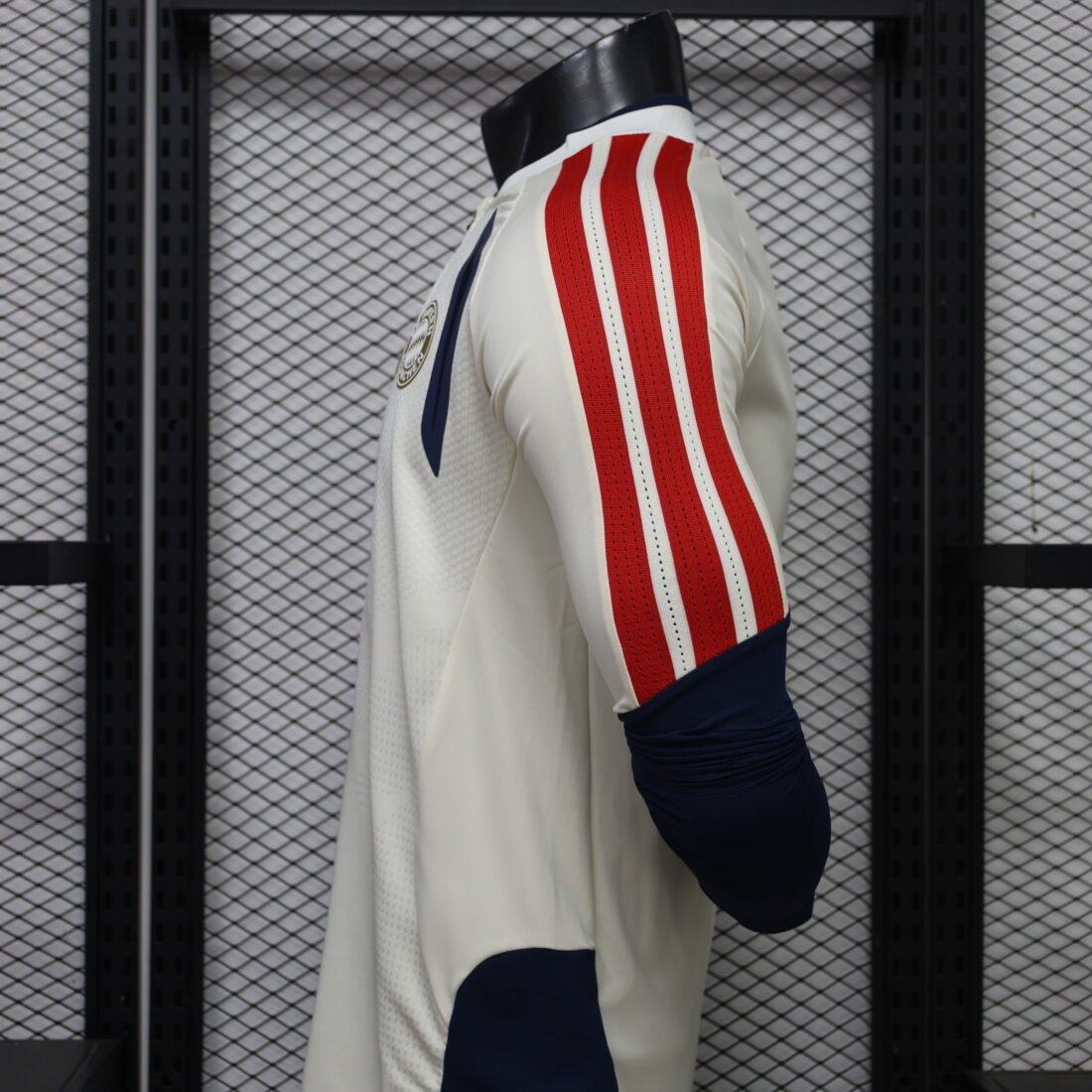 26. Bayern White Manica Lunga S-3XL | álbum | shop NO.123 | Store 1