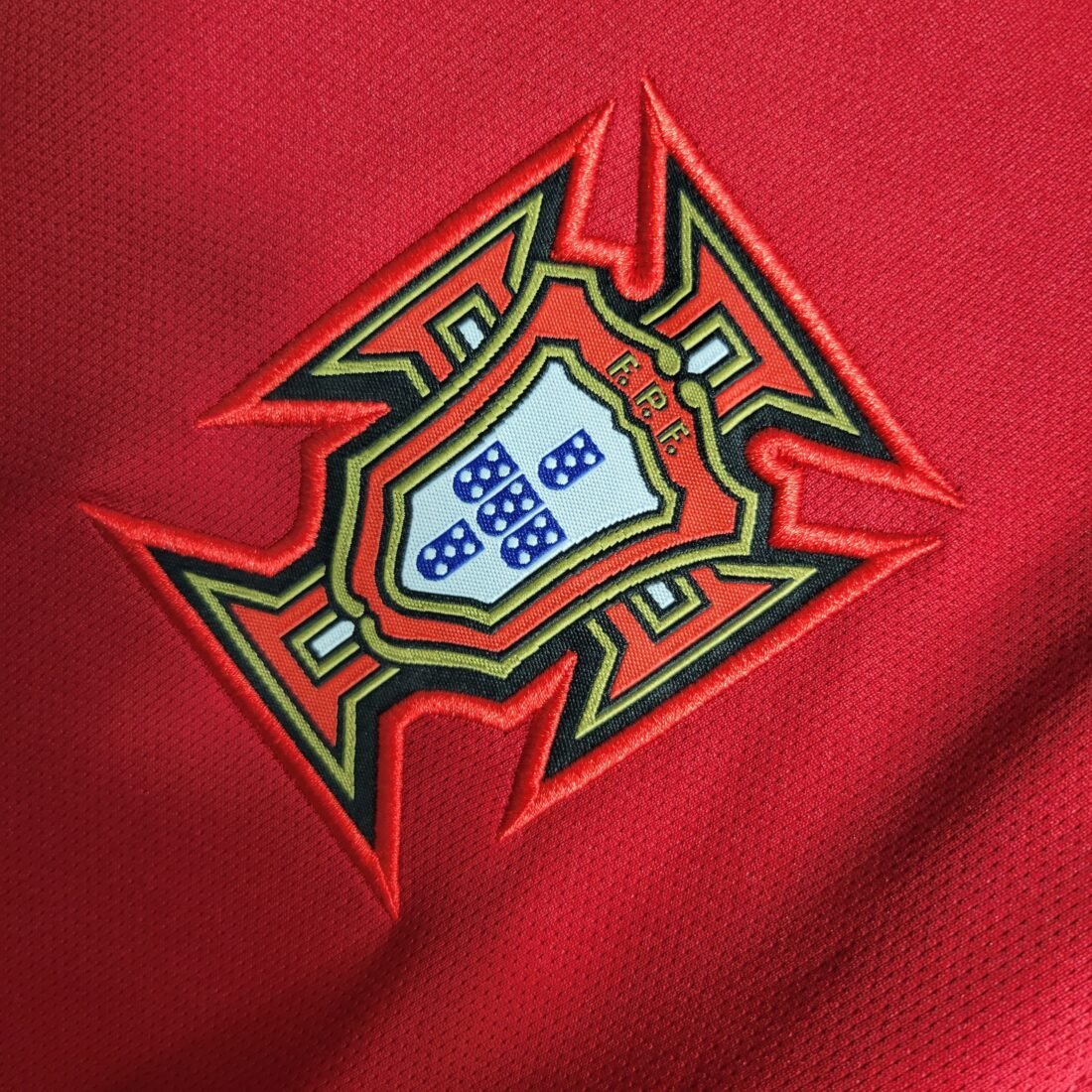 16/17 Portugal Local Manga Larga Retro Version S-2XL 1