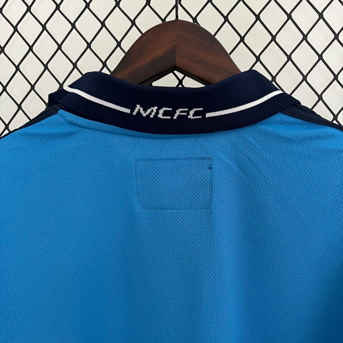 02/03 Manchester City Local Retro Version S-2XL 8
