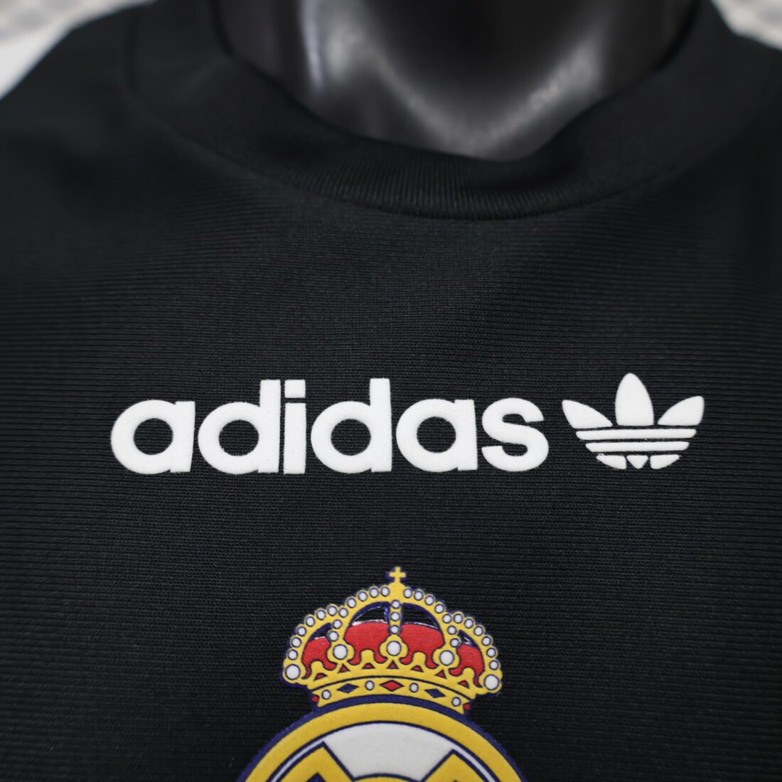 (26/27) Real Madrid Casual Retro Black S-3XL álbum shop NO.123 Store 12