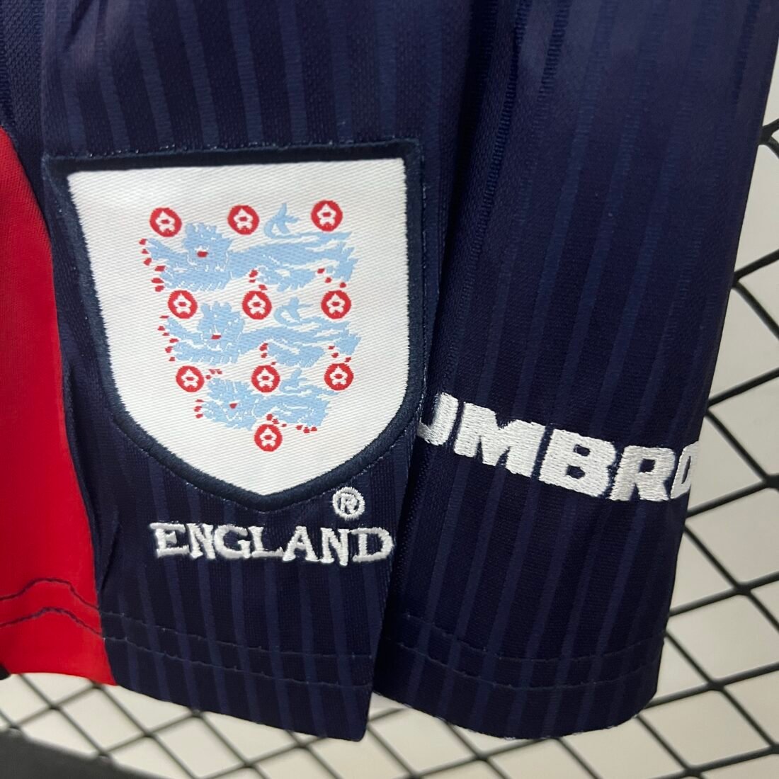 kids England 1998 home size: 16-28 10