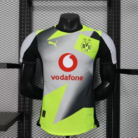 (25/26) Players: Dortmund Second Guest Fluorescent Green álbum shop NO.123 Store