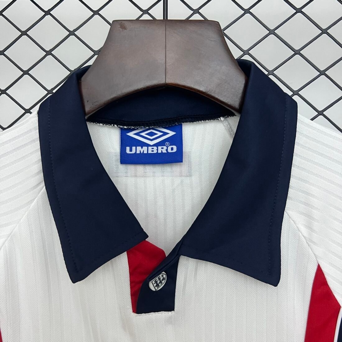 kids England 1998 home size: 16-28 14