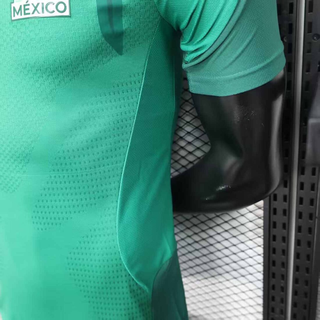 Player: Mexican Training Suit | álbum | shop NO.123 | Store 8