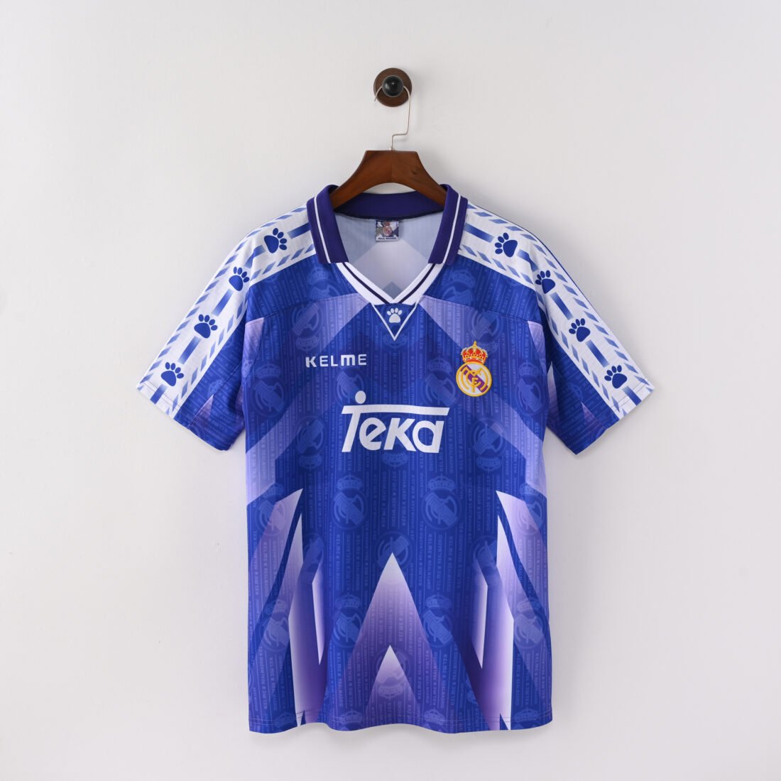 (96/97) Real Madrid Home 16