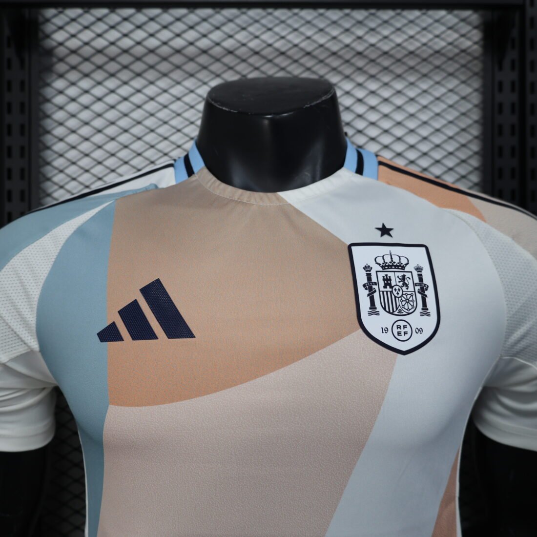 (25/26) Players: Spanish Pre-Game Clothes álbum shop NO.123 Store 27