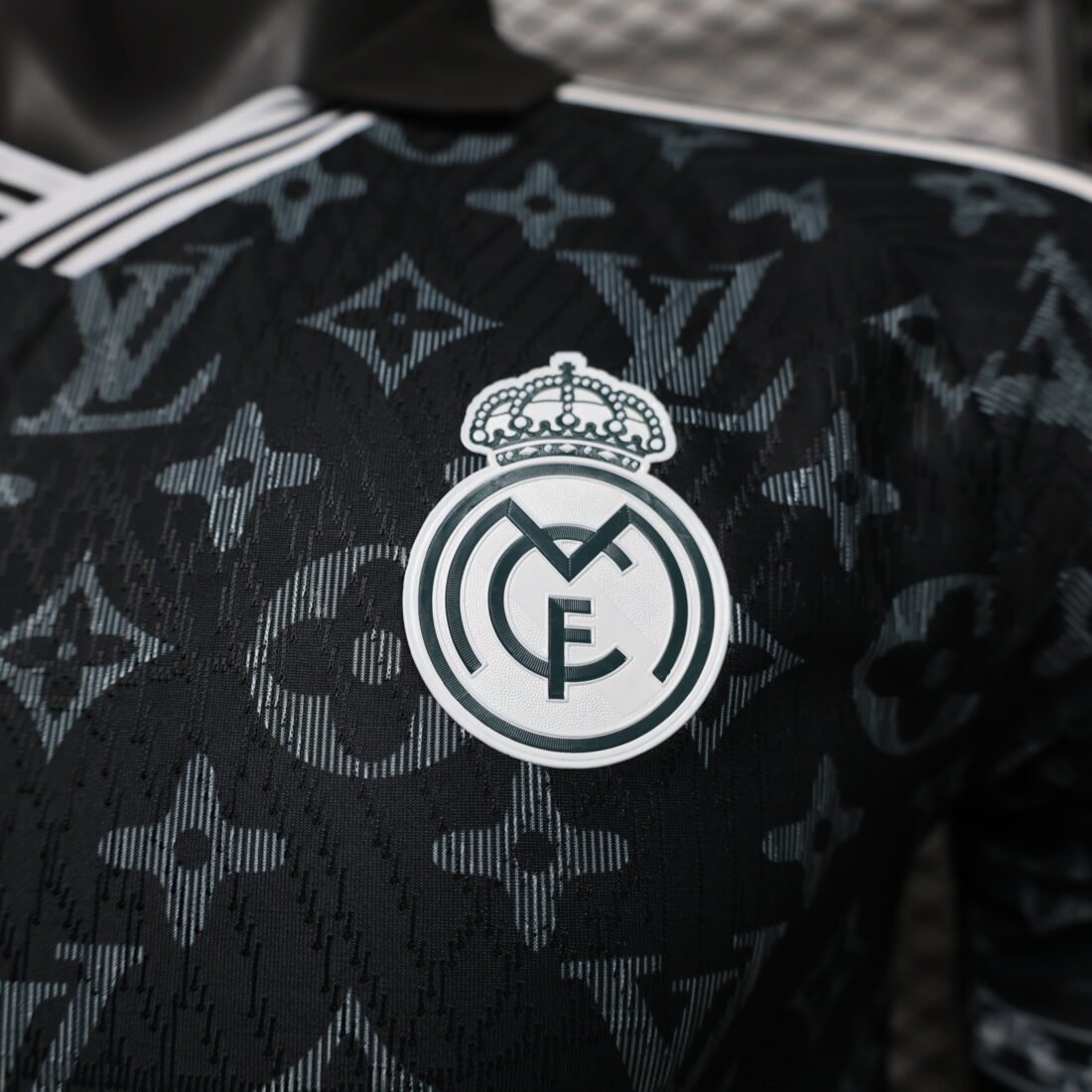 (26/27) Real Madrid Louis Vuitton Special Edition S-2XL álbum shop NO.123 Store 13