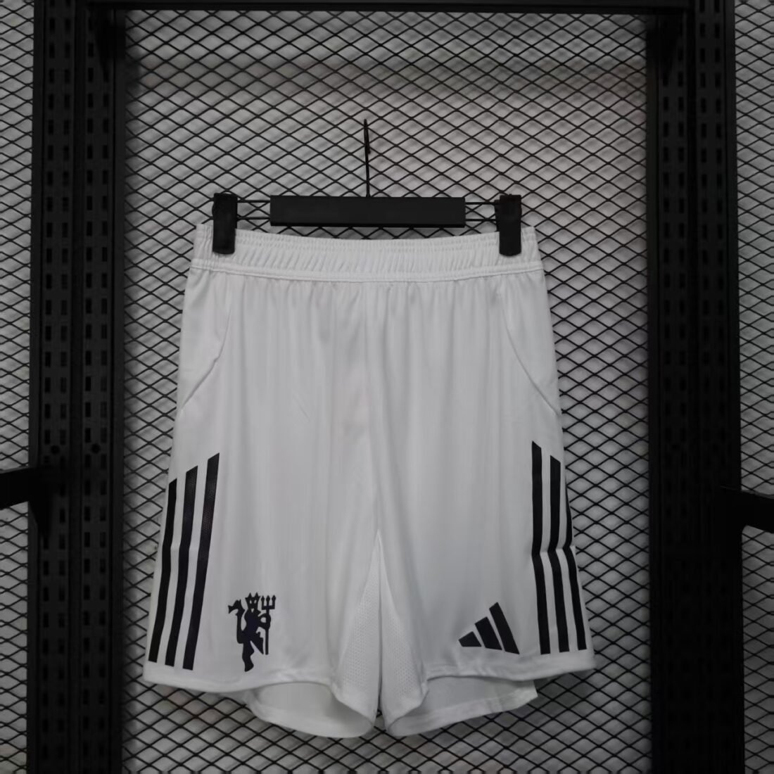 Manchester United Shorts Spielerversion 18