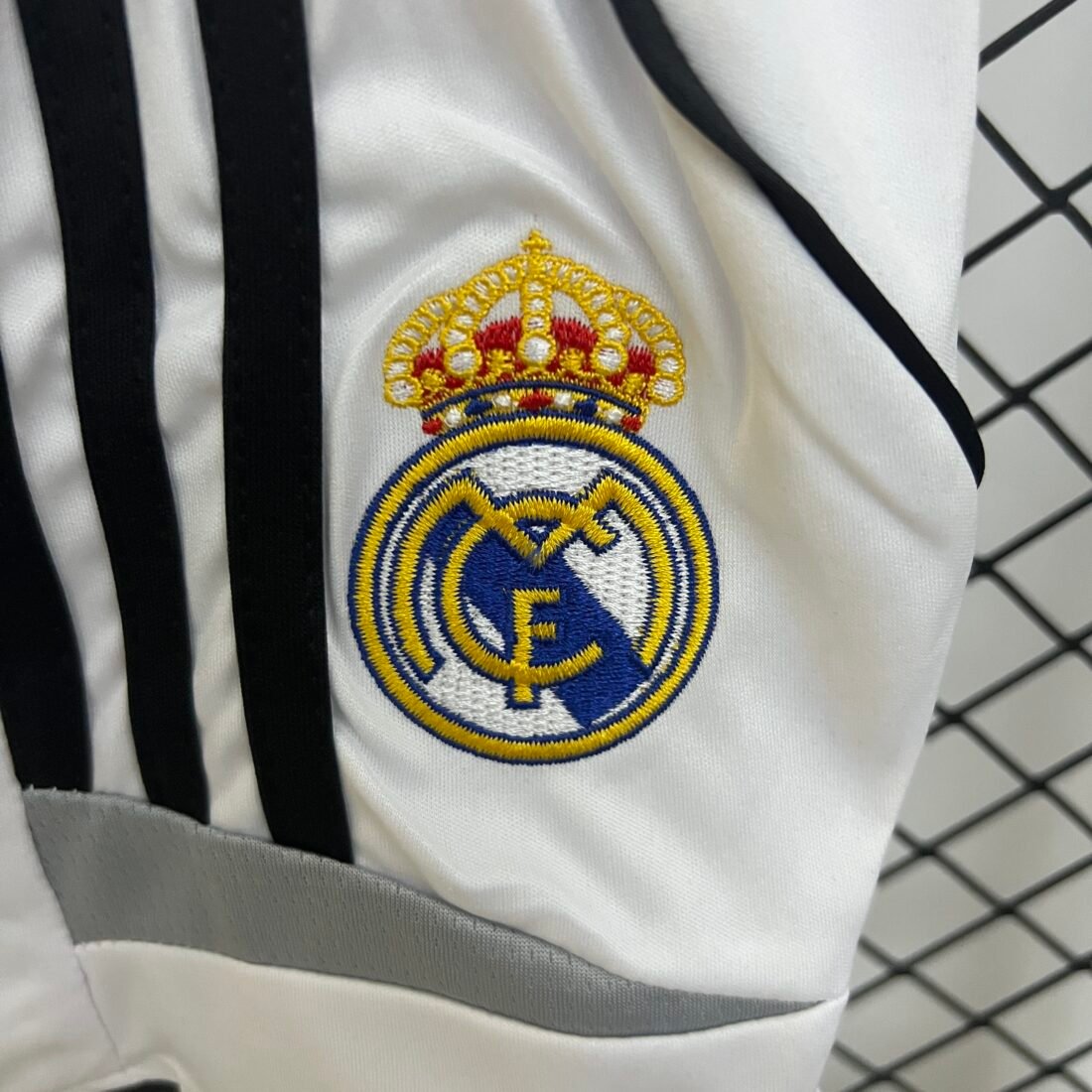 06/07 Real Madrid Home Kids 16-28 1