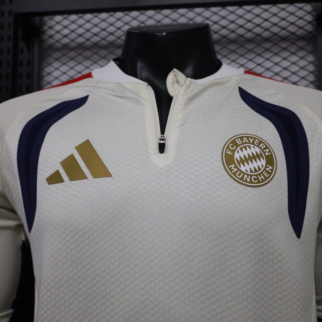 26. Bayern White Manica Lunga S-3XL | álbum | shop NO.123 | Store 18