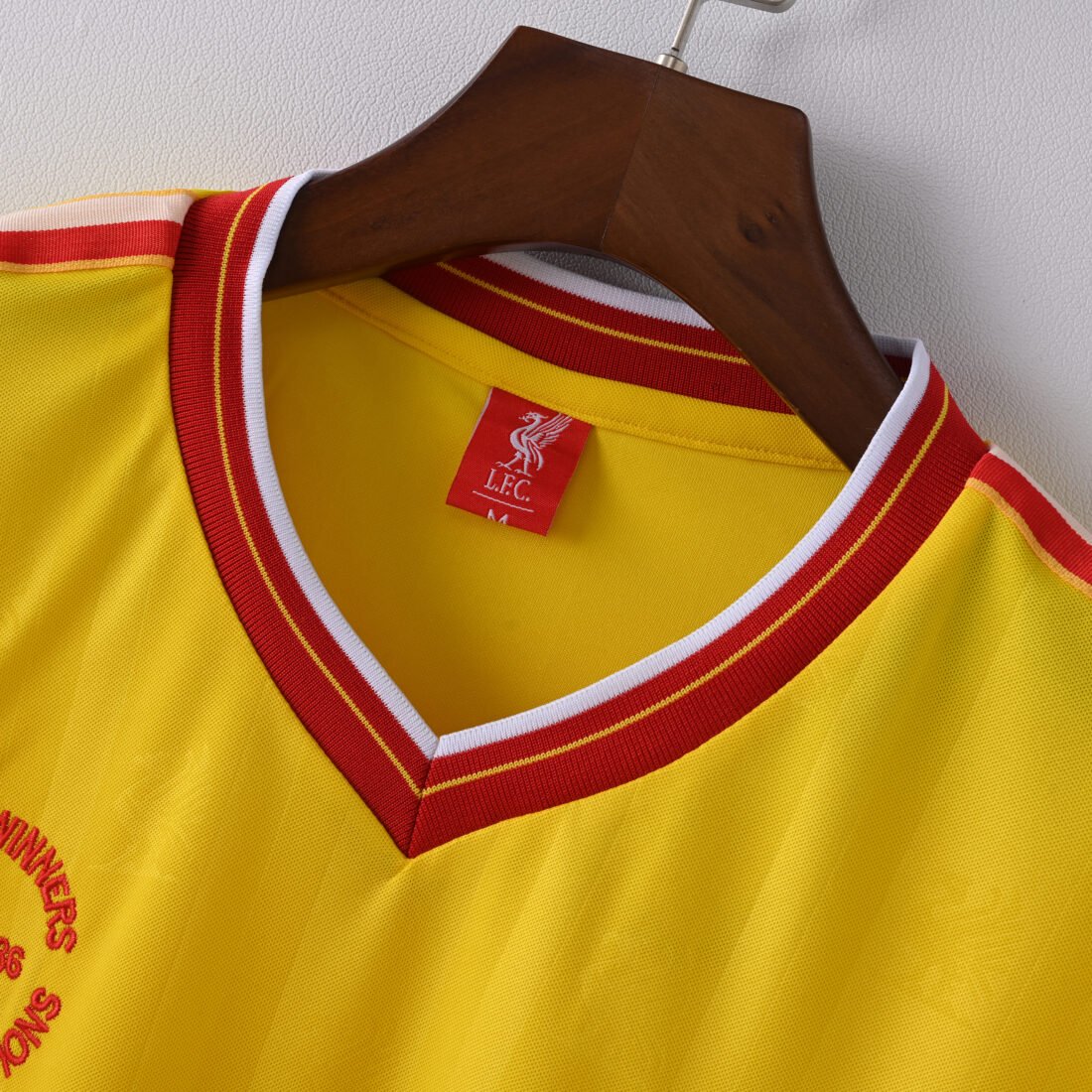 (85/86) Liverpool Away 14