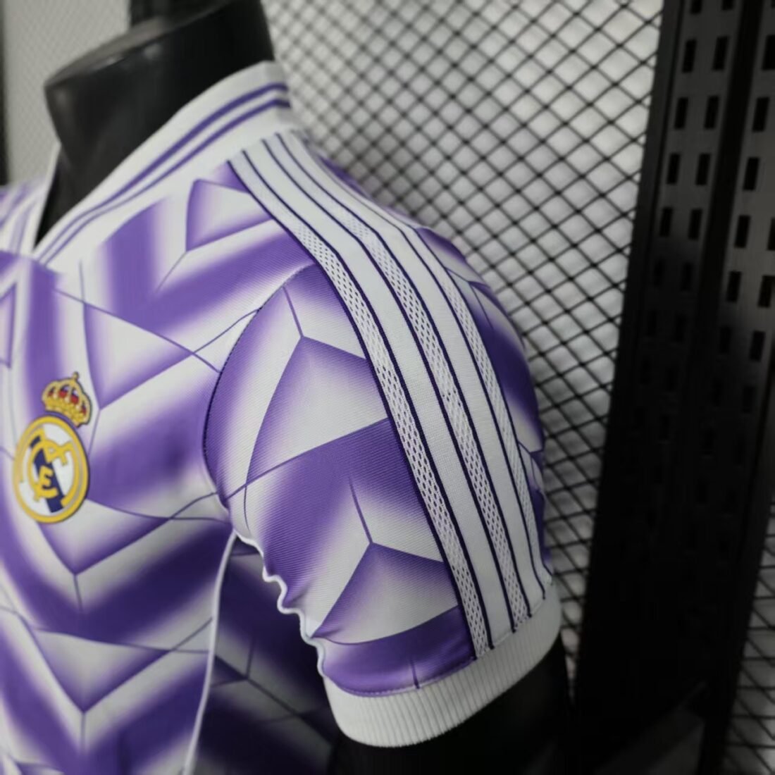 Player: Real Madrid Special Edition Purple | álbum | shop No.123 | Store 10