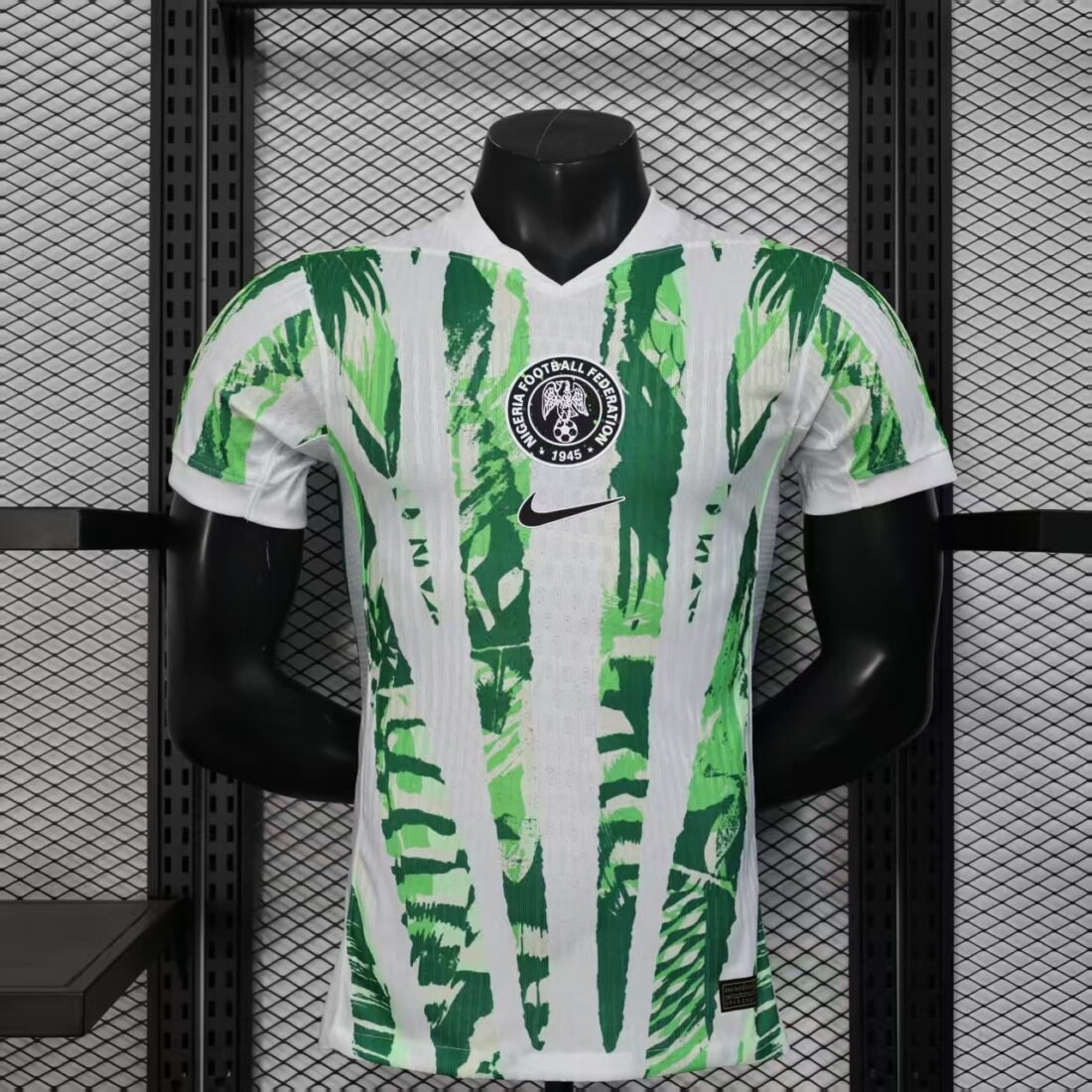Players: 25 Nigeria White Green | álbum | shop NO.123 | Store 18