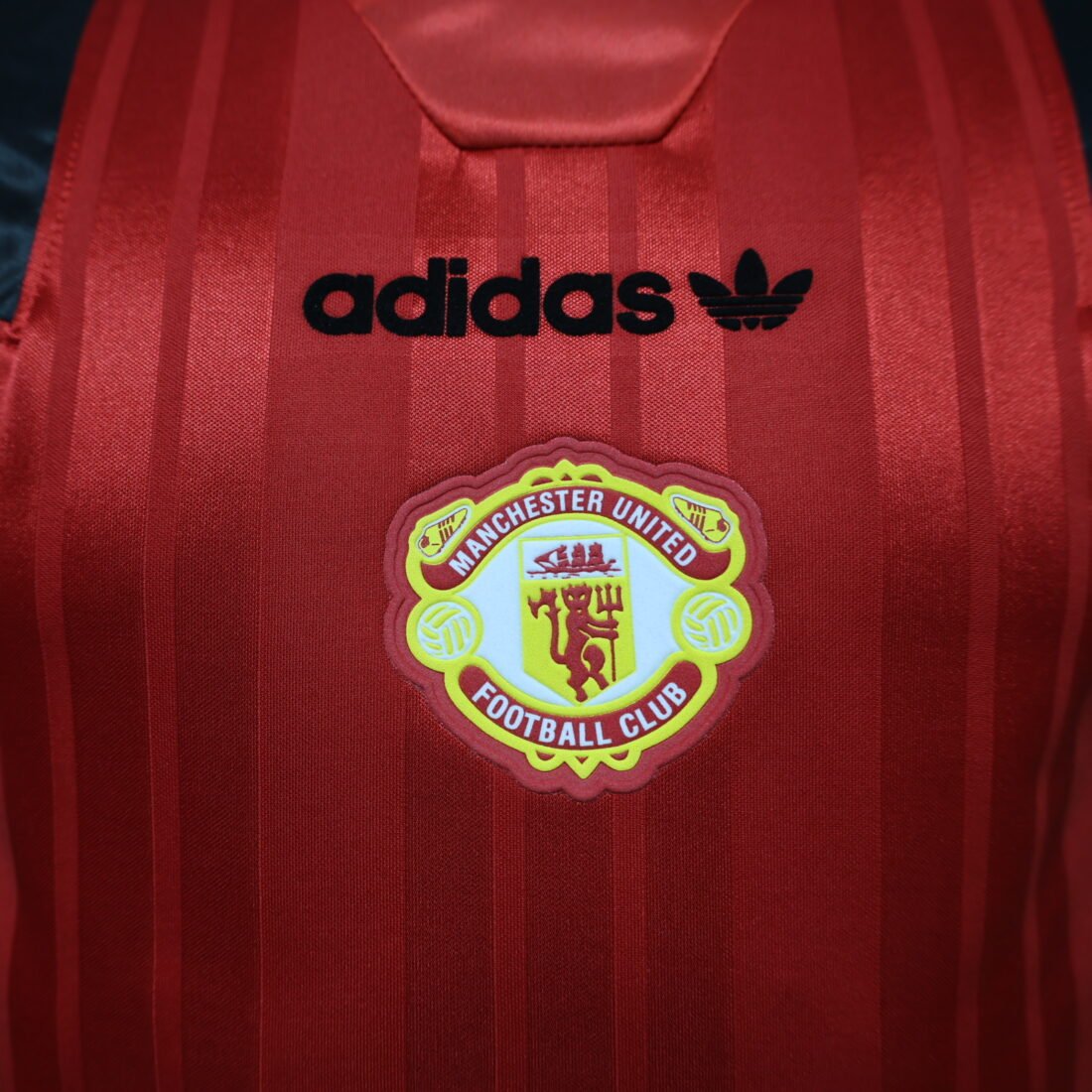 26. Manchester United Idol Casual Retro Red S-3XL | álbum | shop NO.123 | Store 14