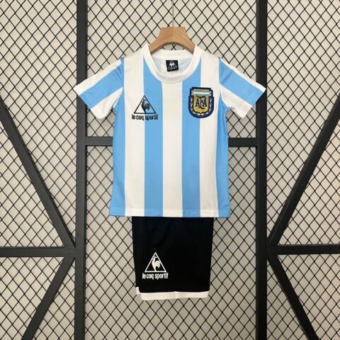 Infantil Argentina1986 Local size: 16-28