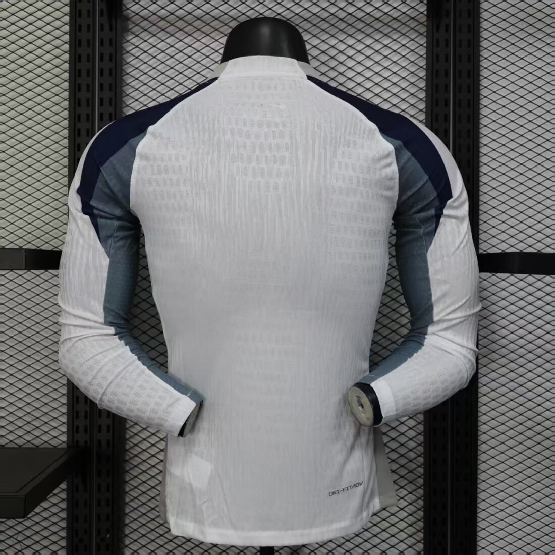 Player: Tottenham Master Long Sleeve | álbum | shop NO.123 | Store 1