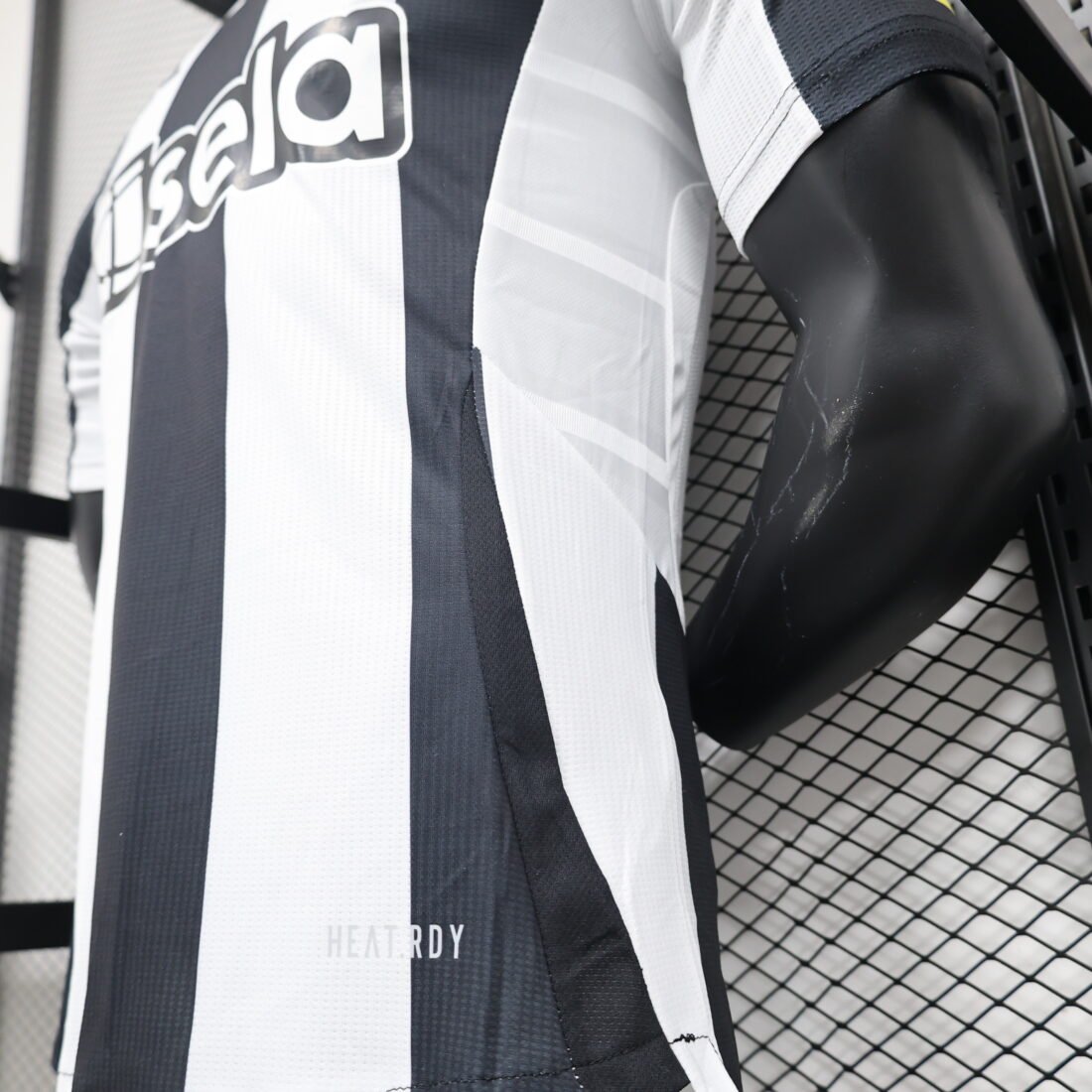 Player: Master Newcastle | álbum | shop NO.123 | Store 9