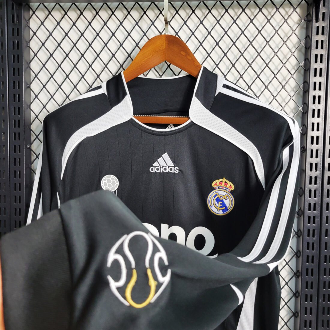 06/07 Real Madrid Long Sleeve Retro Version S-2XL 16