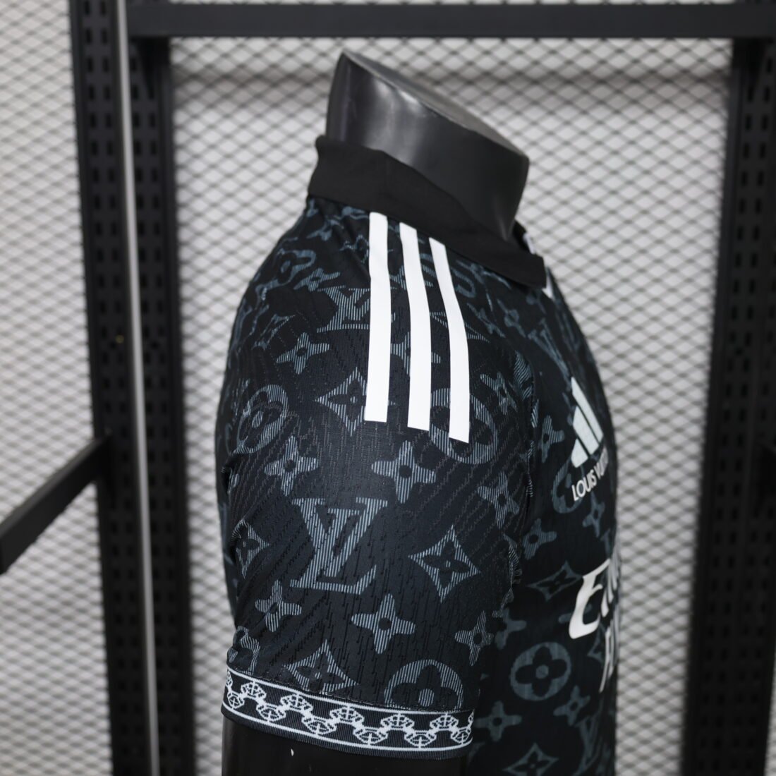 (26/27) Real Madrid Louis Vuitton Special Edition S-2XL álbum shop NO.123 Store 5