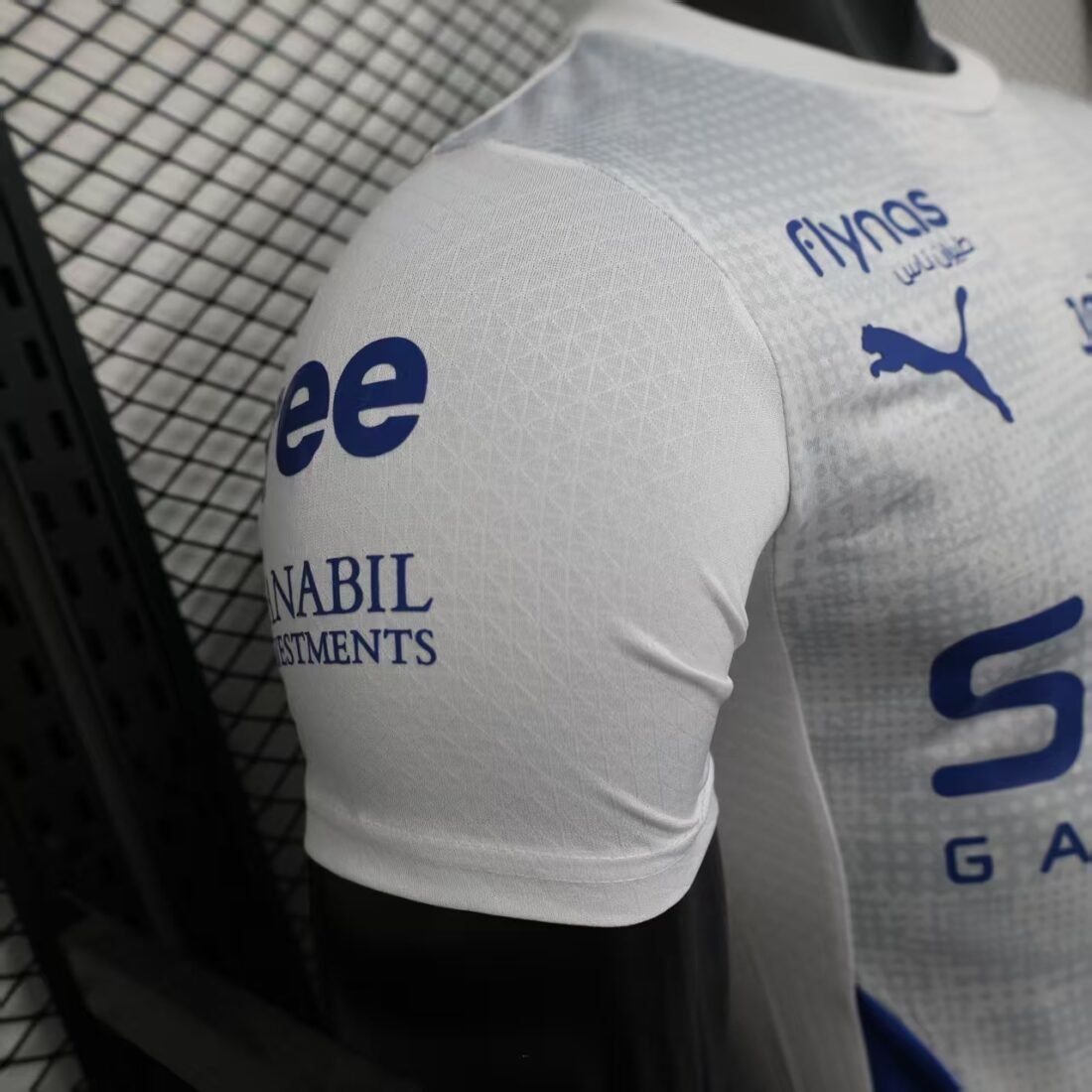 Player: Crescent Training Suit | álbum | shop NO.123 | Store 12