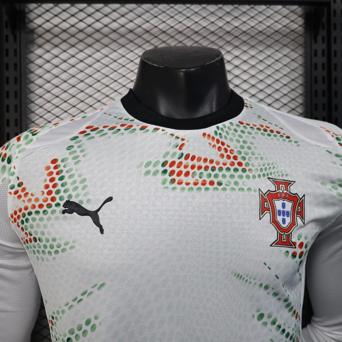 Player: Portuguese guest long sleeve | álbum | shop NO.123 | Store 18