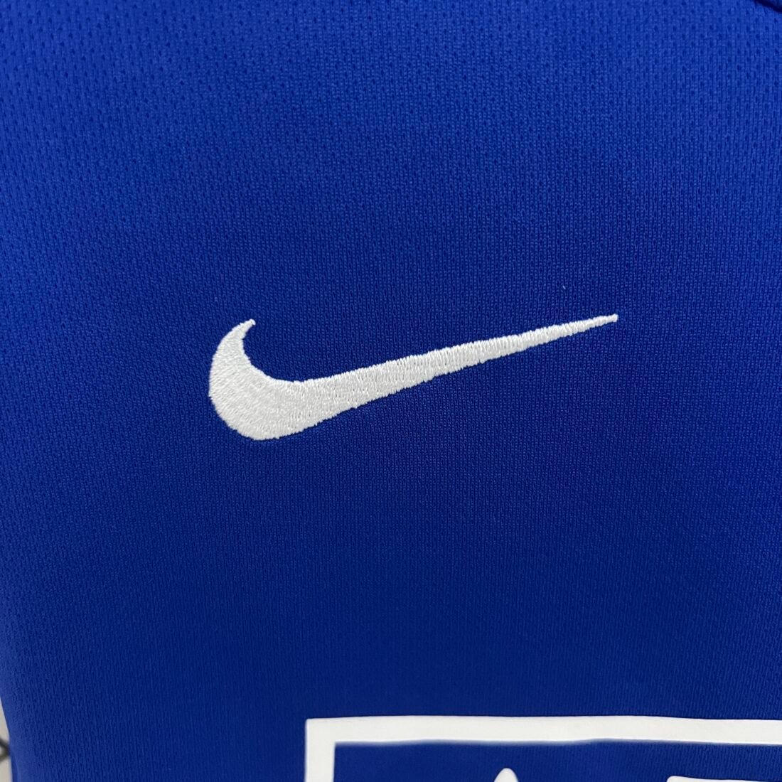 kids M-U 08/09 away size: 16-28 1