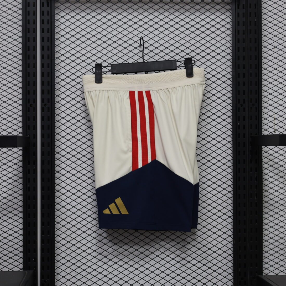 (26/27) Bayern Munich Shorts S-3XL 1