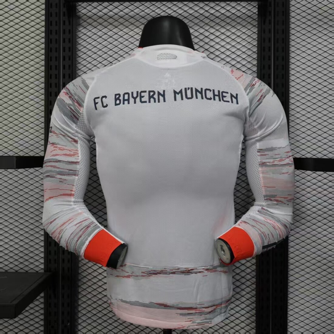 Player: Bayern Hicks Long Sleeve | álbum | shop NO.123 | Store 1