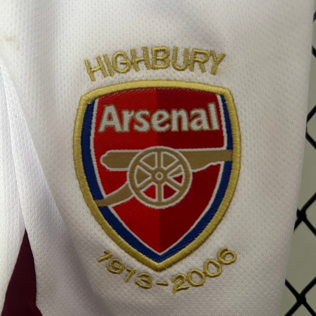 05/06 Arsenal Casa Bambino 16-28 1