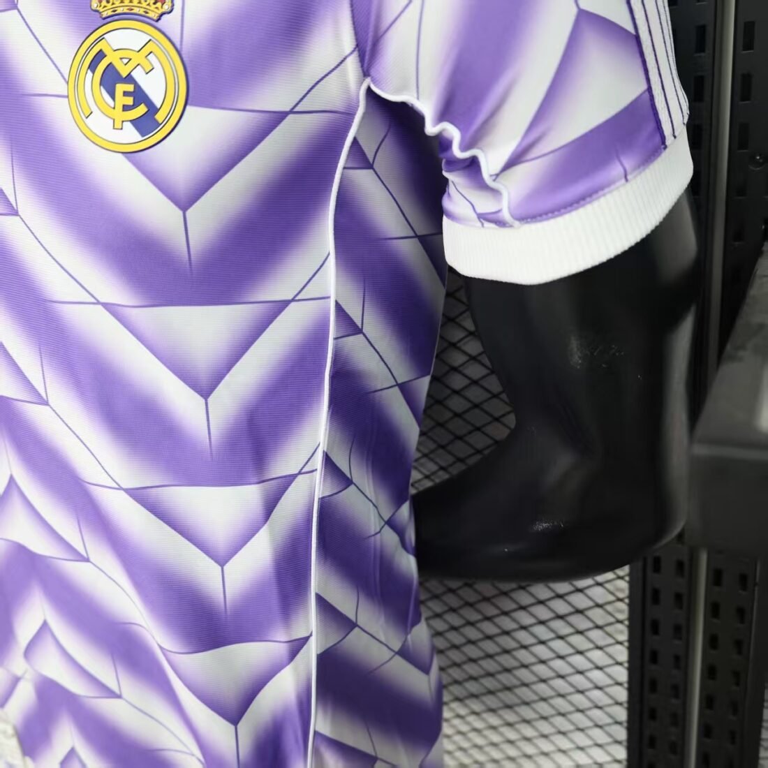 Player: Real Madrid Special Edition Purple | álbum | shop No.123 | Store 8