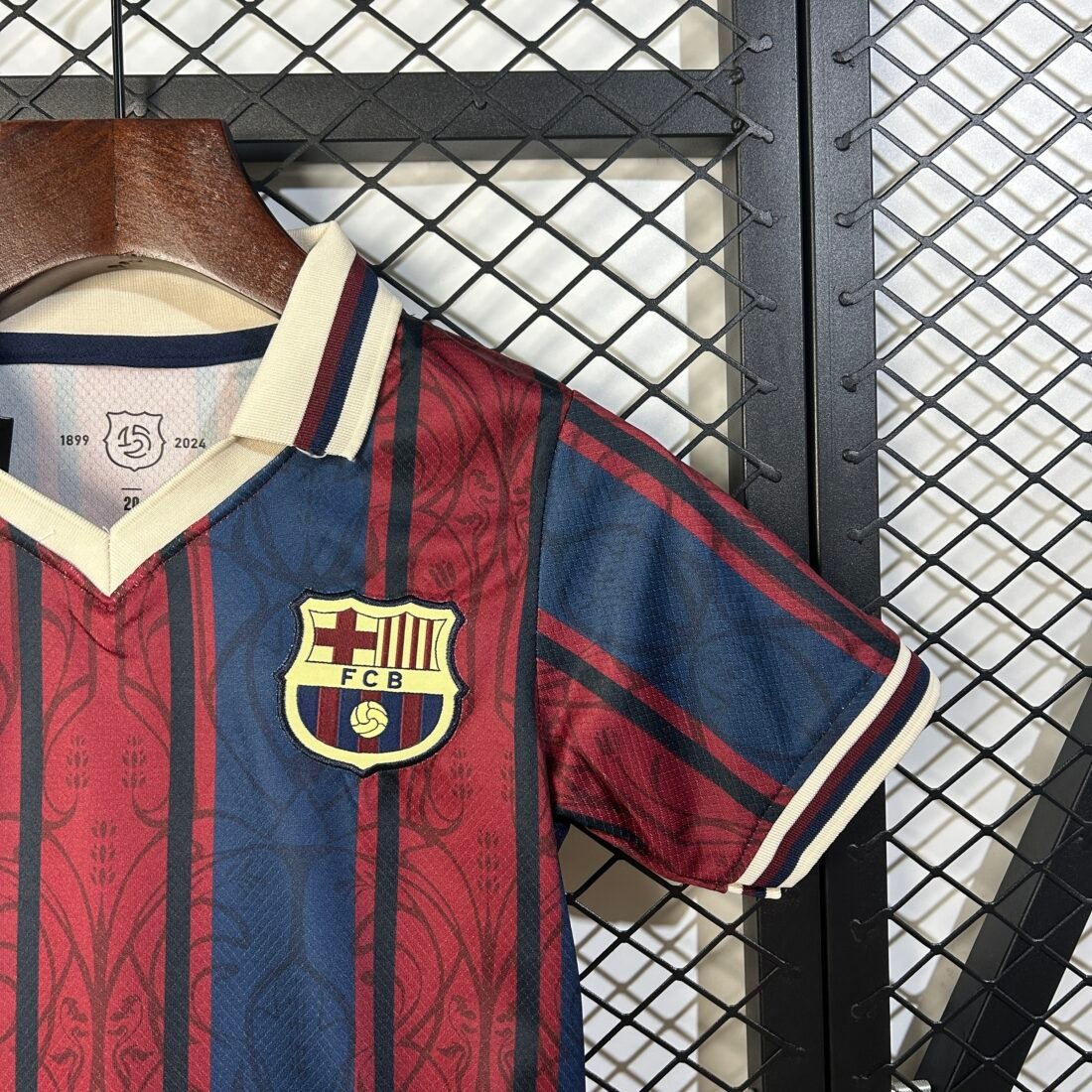 (25/26) Kids Barcelona Special Edition Size: 16-28 Álbum 1