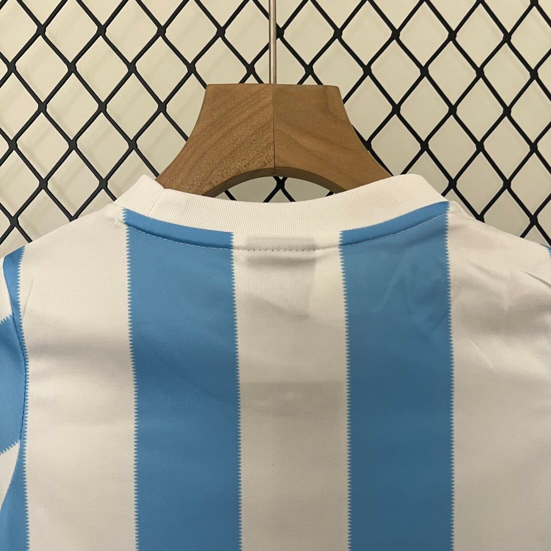 Infantil Argentina1986 Local size: 16-28 14