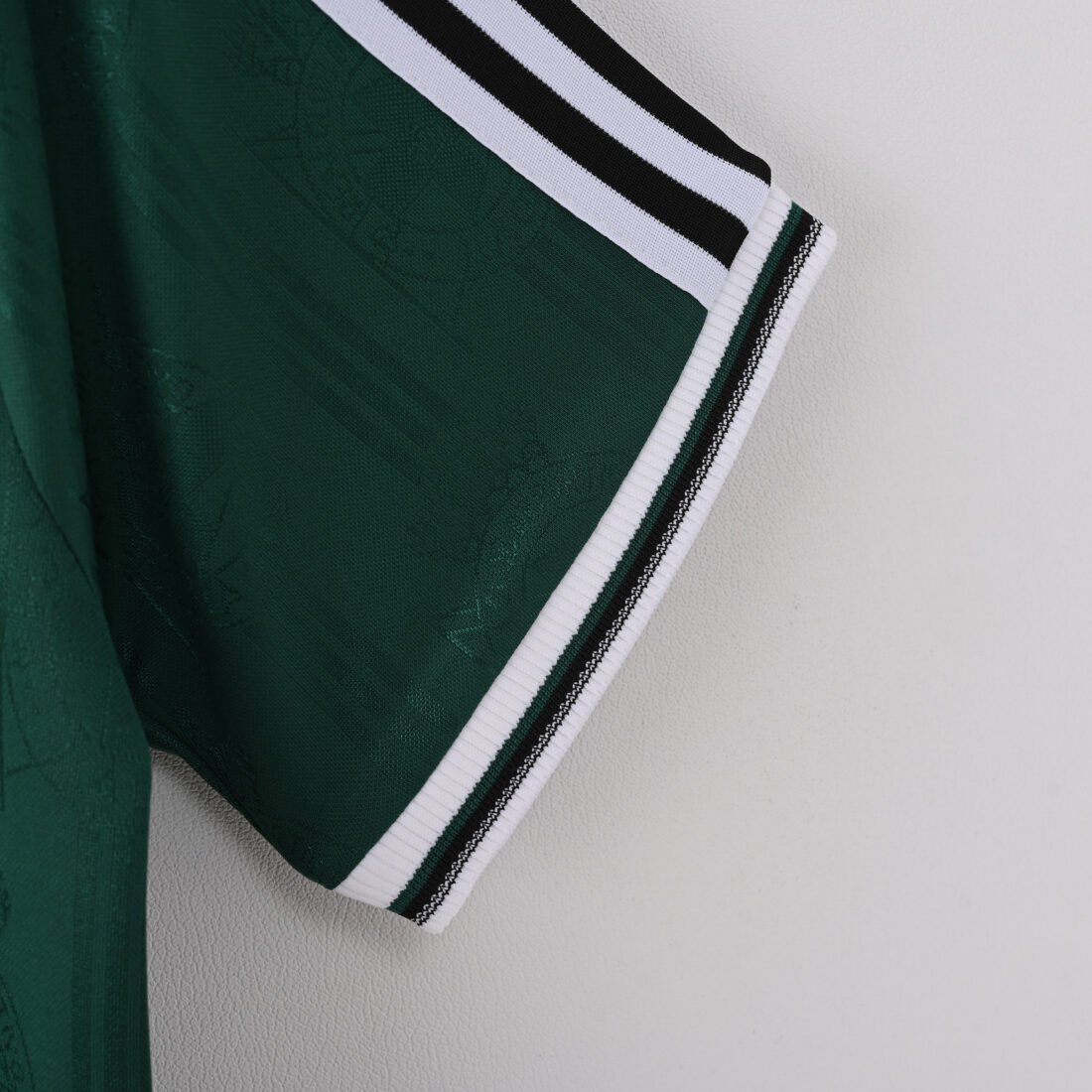 (99/00) Season Away from Laconia álbum shop NO.123 Store 8